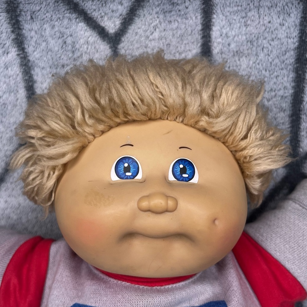 Vintage 1983 Cabbage Patch Kids HM3 Tan Wheat Hair Blue Eye Boy Doll Tracksuit F - Picture 3 of 8